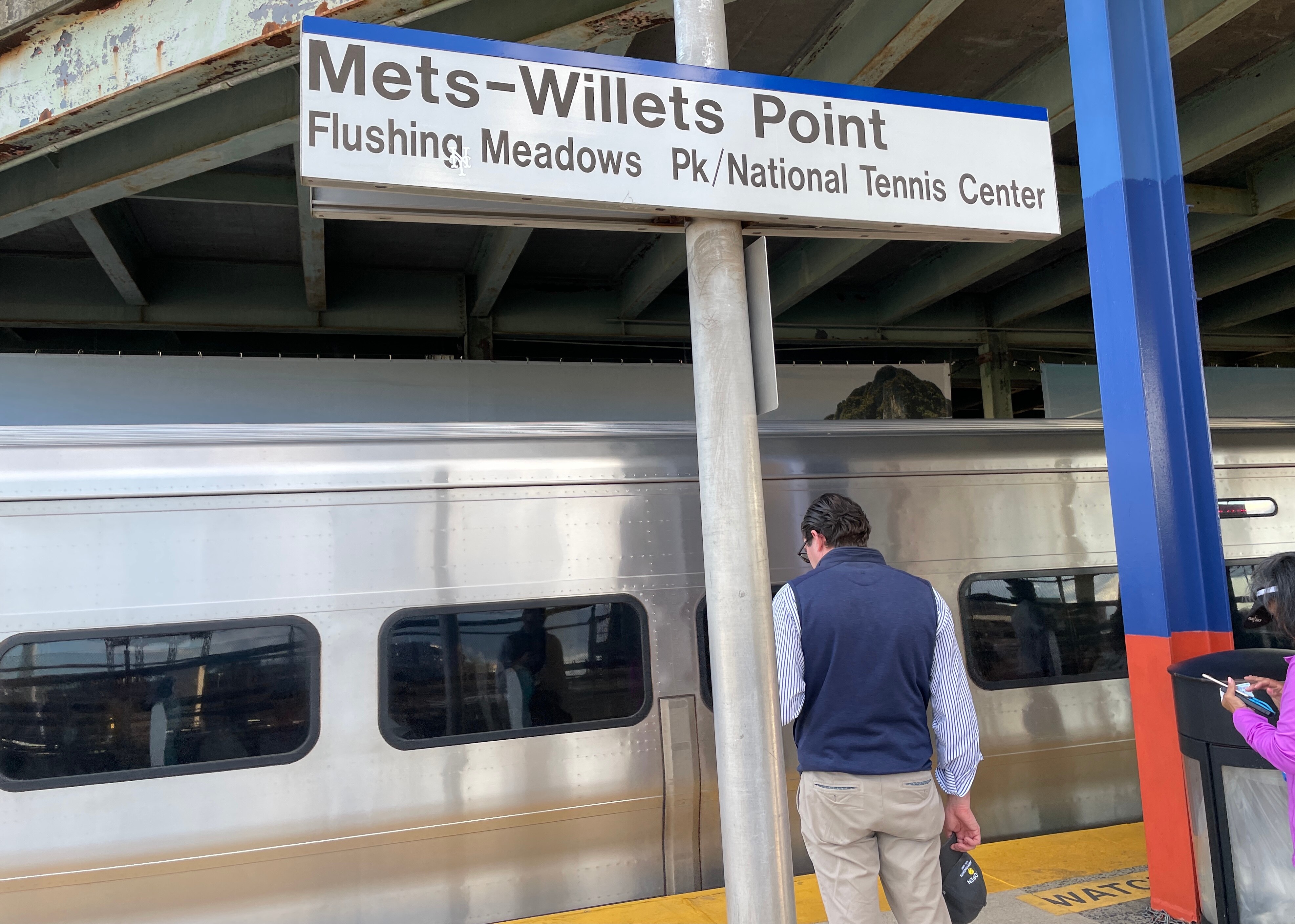 Yankees and Mets Fans Agree on One Thing – Mass Transit is the Best Way to the Subway Series